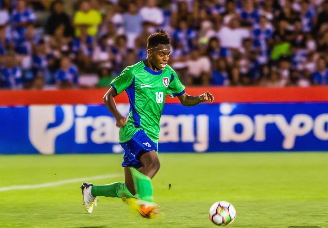 巴拿马U20对法国青年队：青春对决，技术流与战术博弈(图4)